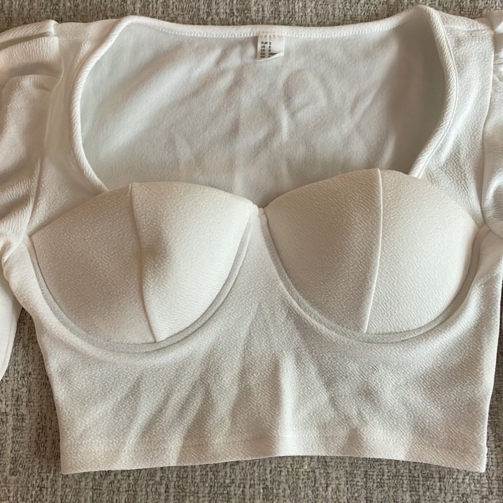 white crop top with built-in padding. - Picture 2 of 2